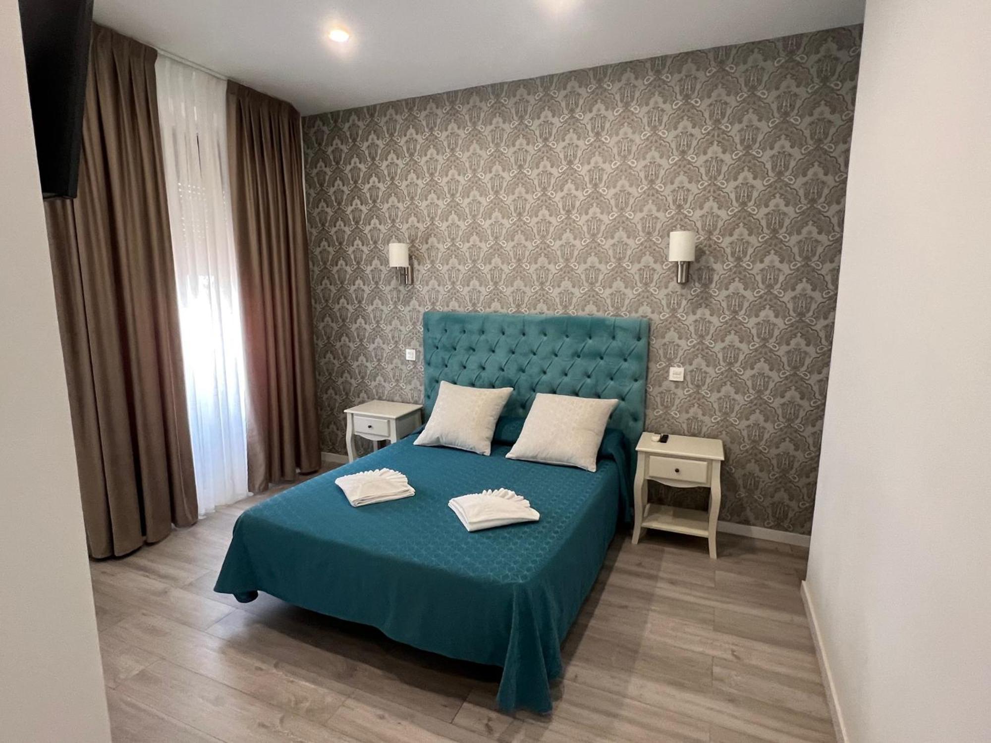 Hostal Galaico Madrid Luaran gambar