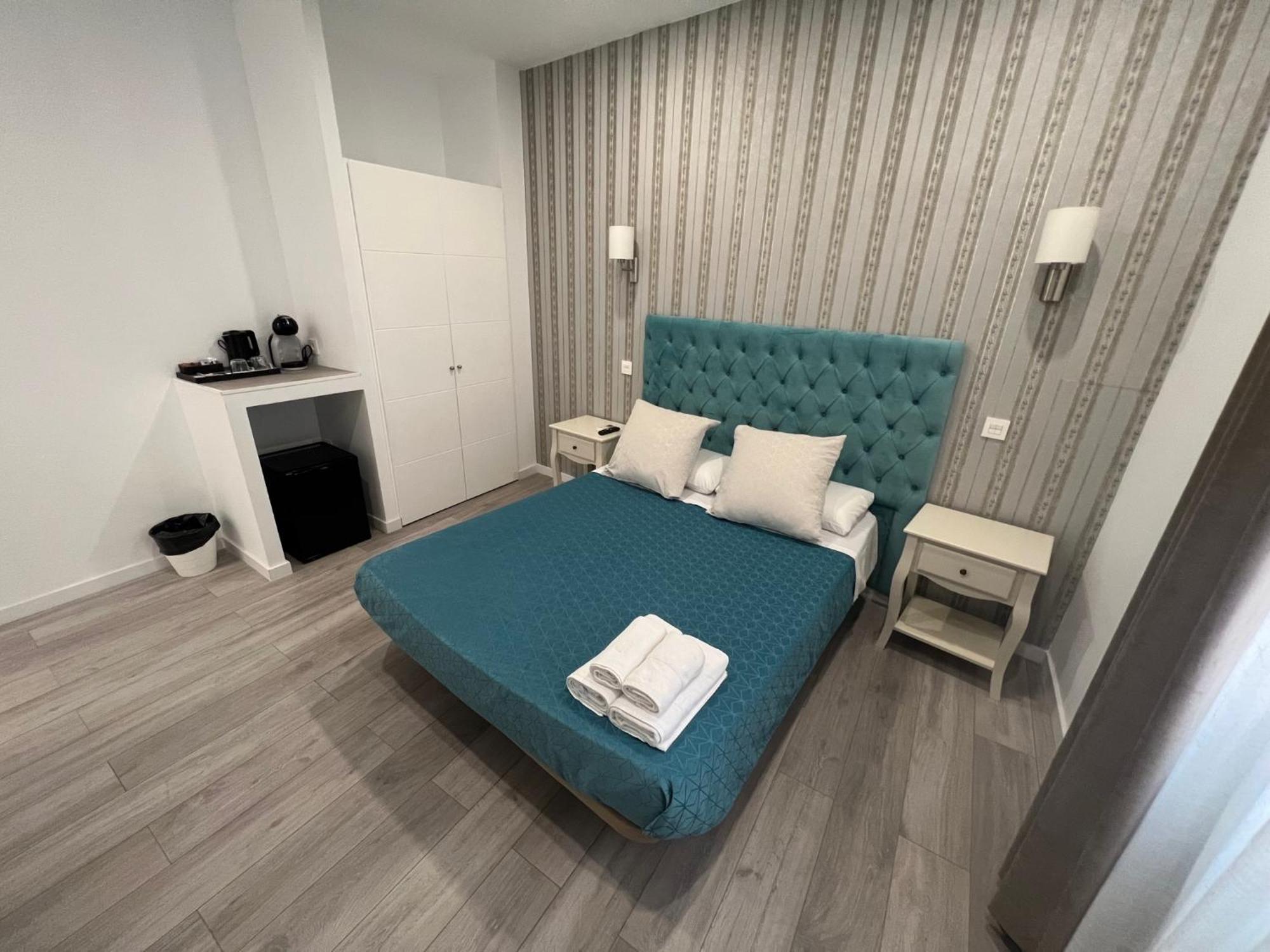 Hostal Galaico Madrid Luaran gambar